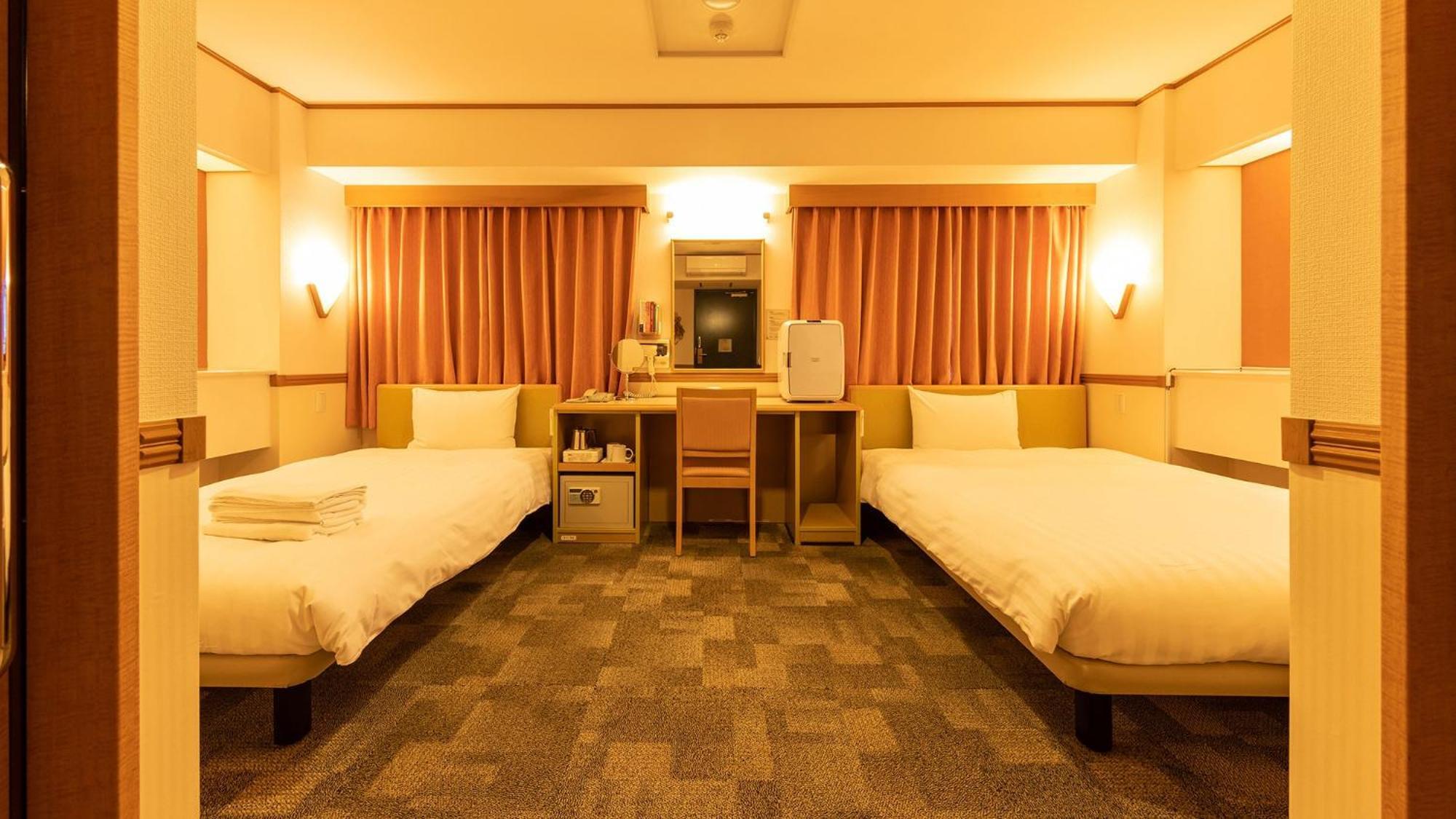 Toyoko Inn Okayama Eki Nishi Guchi Hiroba Rom bilde